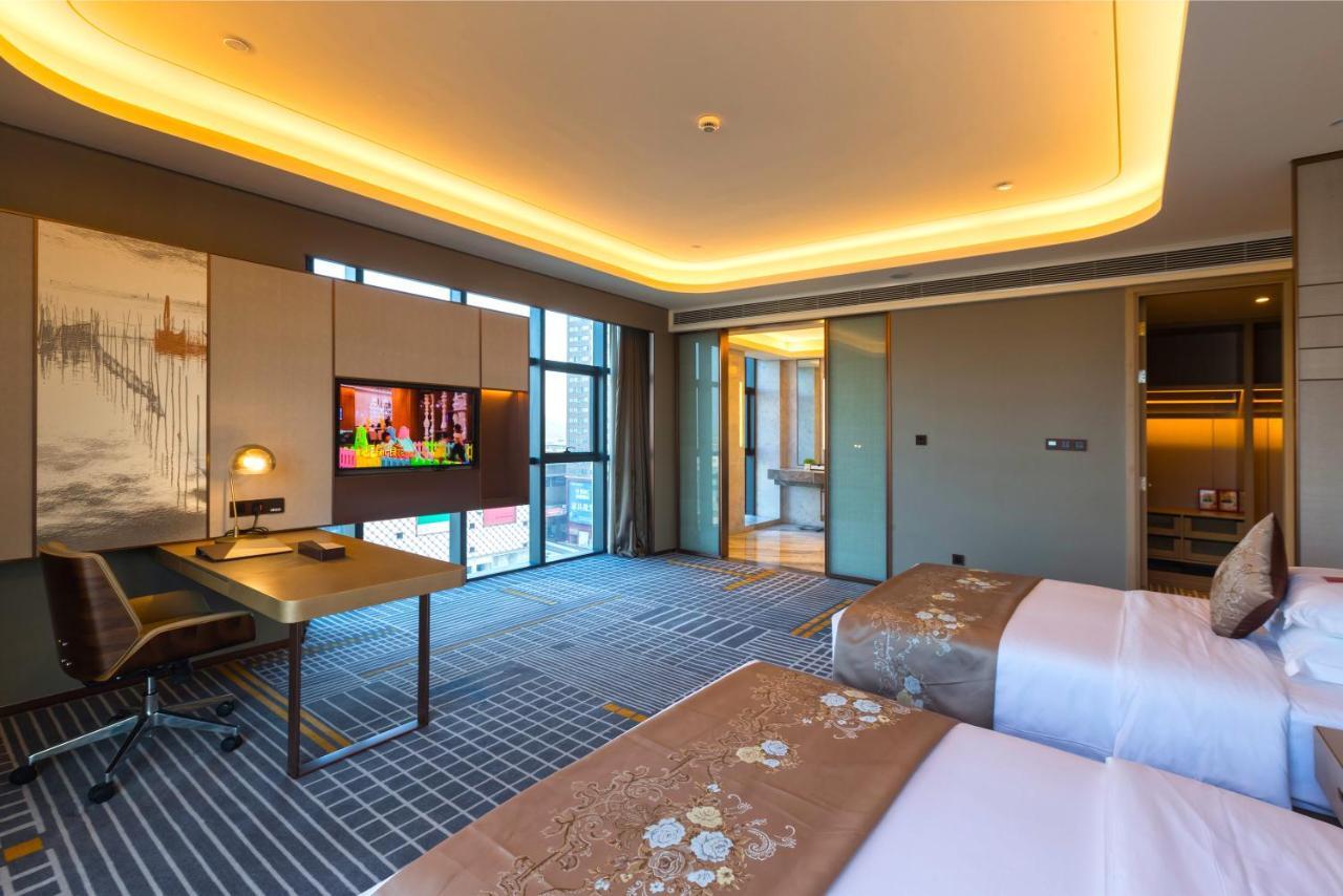 รามาดา พลาซา บาย วินด์แฮม ฉางซา หวังเฉิง Hotel ภายนอก รูปภาพ