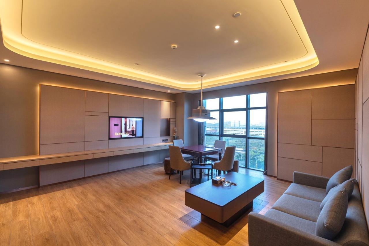 รามาดา พลาซา บาย วินด์แฮม ฉางซา หวังเฉิง Hotel ภายนอก รูปภาพ